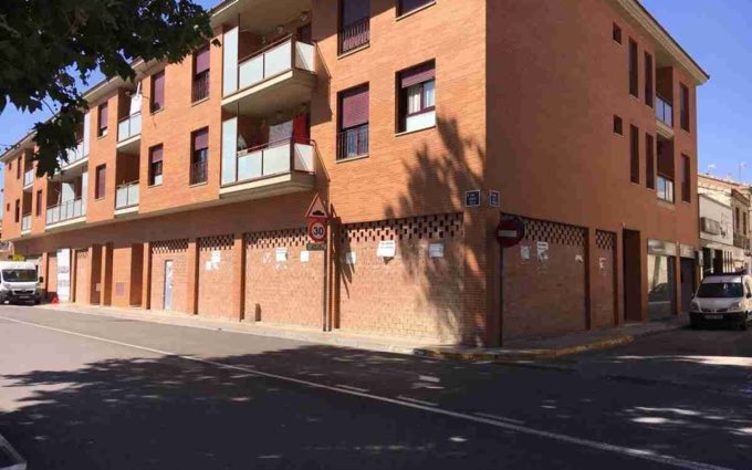 Inmueble en Avda Pirineos
